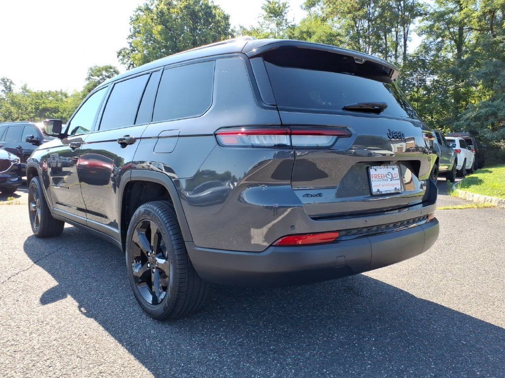 Used 2024 Jeep Grand Cherokee L Limited w/ Luxury Tech Group II AWD/4WD image 22