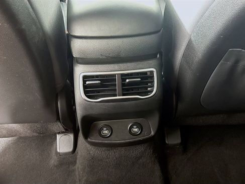 Used 2023 Hyundai Santa Fe SEL FWD image 27