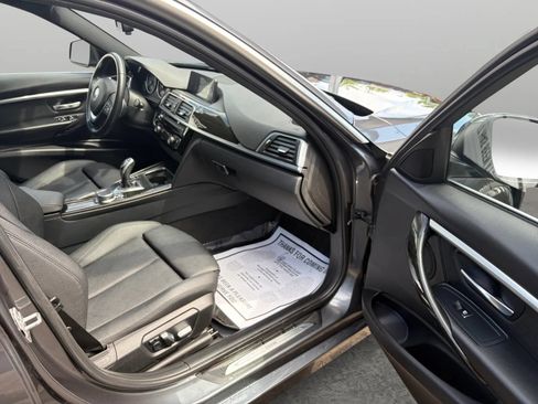 Used 2017 BMW 330i xDrive Sedan AWD/4WD image 19