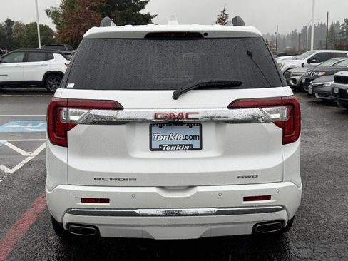 Used 2023 GMC Acadia Denali w/ Denali Ultimate Package image 7