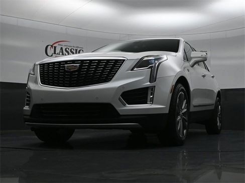 Used 2025 Cadillac XT5 Premium Luxury image 30