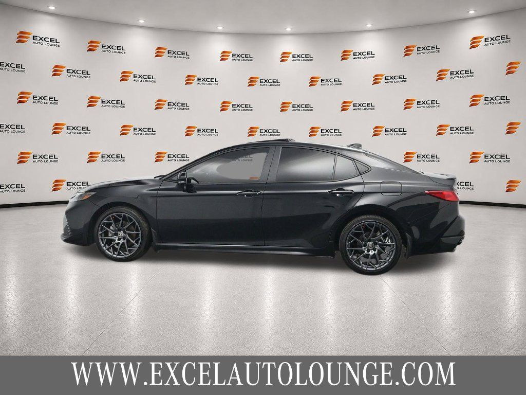 Used 2025 Toyota Camry XSE w/ Premium Plus Package AWD/4WD image 2