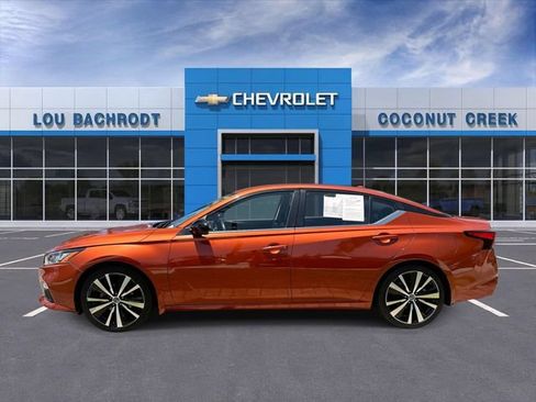 Used 2022 Nissan Altima 2.5 SR FWD image 5
