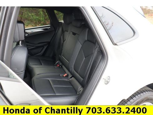 Used 2021 Porsche Macan Base image 26