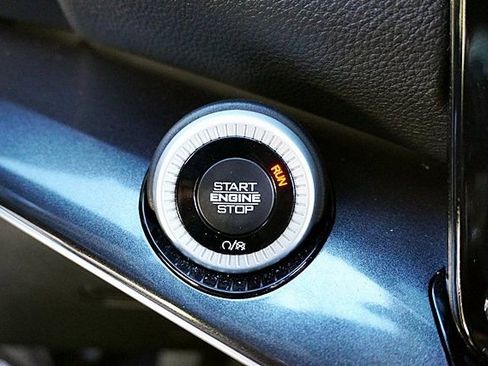 Used 2023 Jeep Wagoneer 2WD image 37