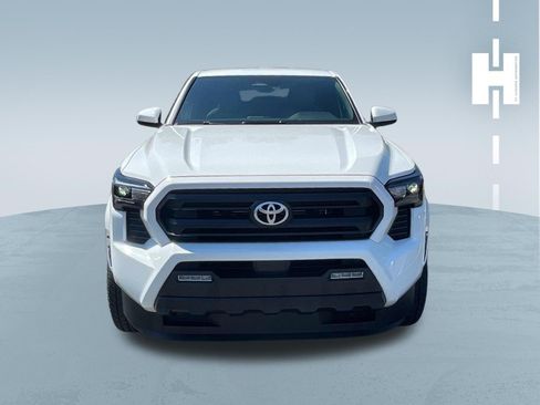 Used 2026 Toyota Tacoma SR5 AWD/4WD image 2