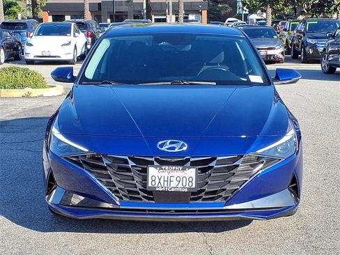Used 2021 Hyundai Elantra SEL w/ Convenience + Premium Package image 8