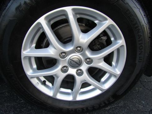 Used 2022 Chrysler Voyager LX FWD image 35