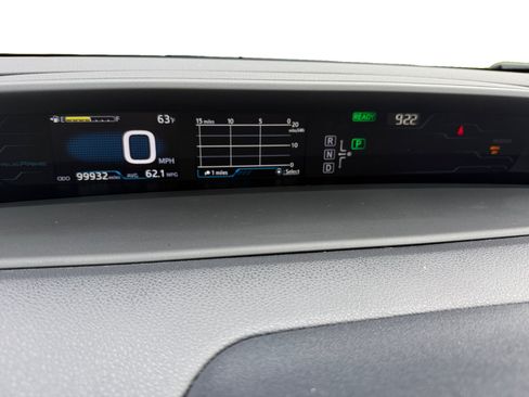 Used 2018 Toyota Prius Prime Plus FWD image 11