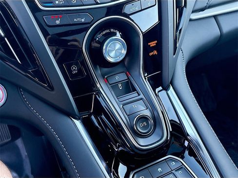 Used 2024 Acura RDX w/ Technology Package image 17