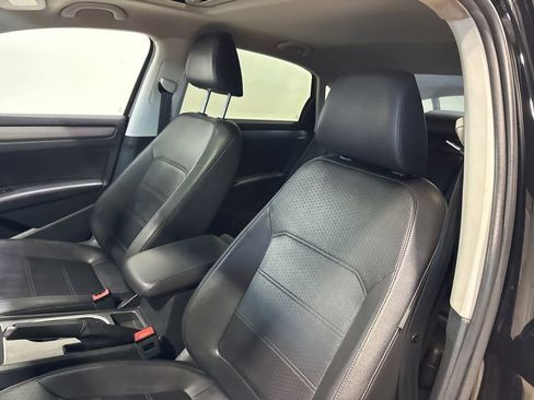 Used 2014 Volkswagen Passat TDI SE FWD image 22