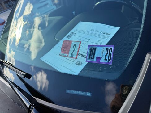 Used 2019 GMC Sierra 1500 SLE w/ SLE Value Package image 16