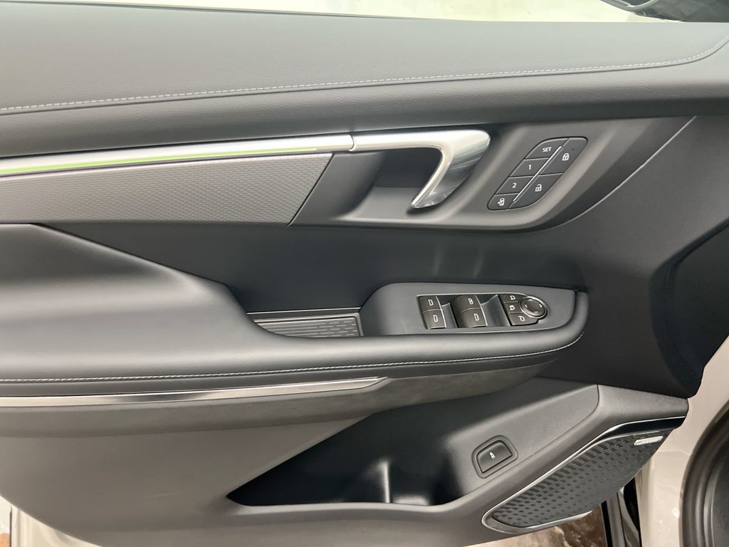 New 2027 Buick Enclave Sport Touring w/ Power Package AWD/4WD image 22