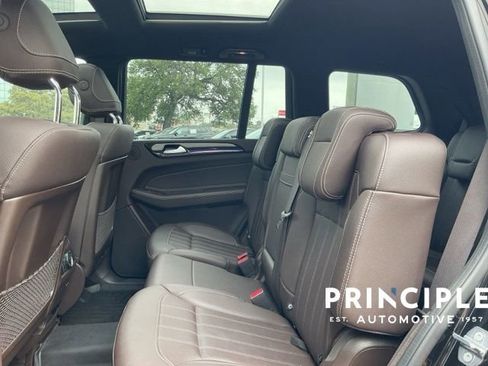 Used 2019 Mercedes-Benz GLS 450 4MATIC image 35