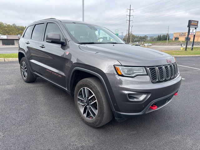 Used 2019 Jeep Grand Cherokee Trailhawk w/ Trailhawk Luxury Group AWD/4WD image 3