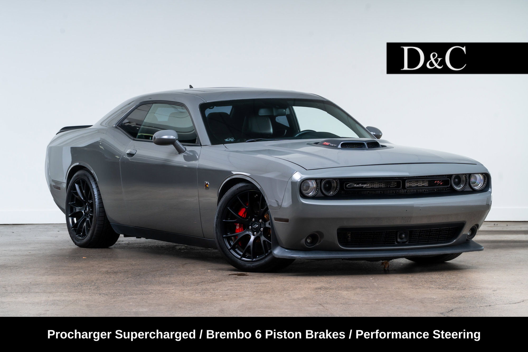 Used 2018 Dodge Challenger R/T Scat Pack RWD image 1