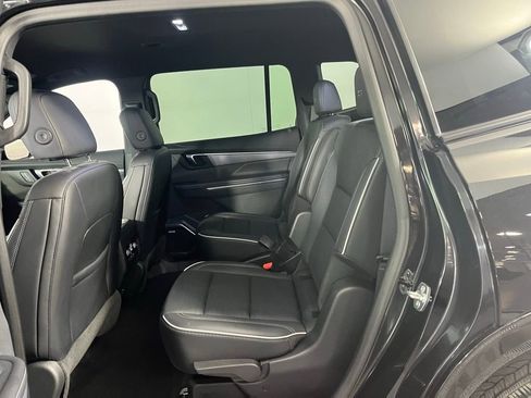 Used 2025 Buick Enclave Sport Touring image 30