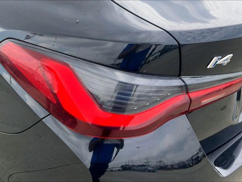 Used 2024 BMW i4 eDrive40 image 28