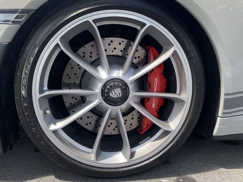 Used 2018 Porsche 911 GT3 RWD image 91