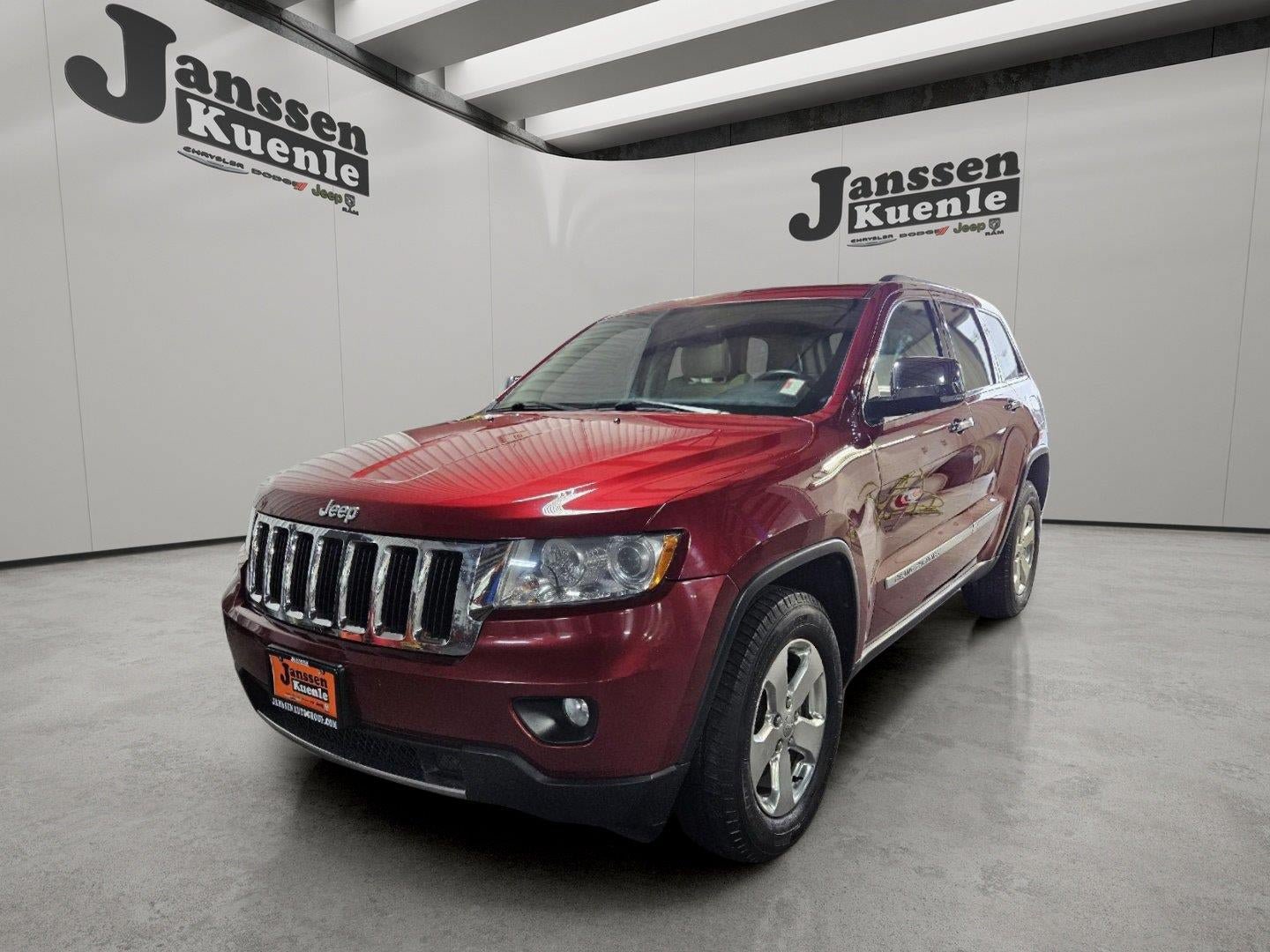 Used 2013 Jeep Grand Cherokee Limited AWD/4WD image 5
