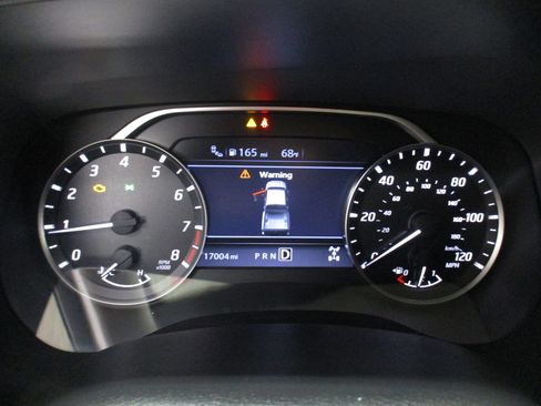 Used 2022 Nissan Frontier SV AWD/4WD image 11