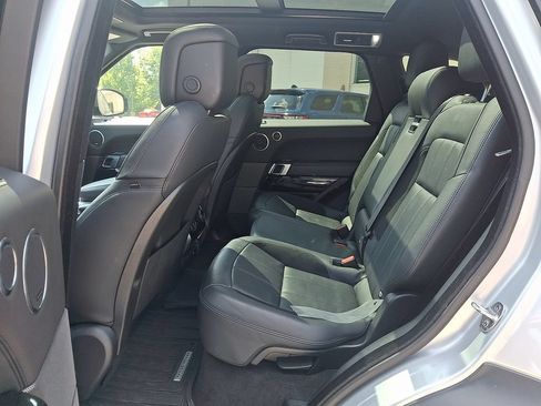 Used 2022 Land Rover Range Rover Sport HST AWD/4WD image 10