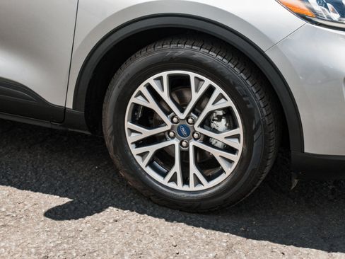 Used 2022 Ford Escape SEL FWD image 4