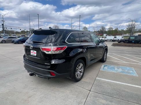Used 2014 Toyota Highlander Plus image 6