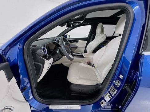 Used 2026 Mercedes-Benz GLC 300 image 23