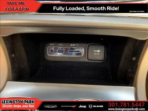 Used 2017 Jeep Grand Cherokee Overland AWD/4WD image 16