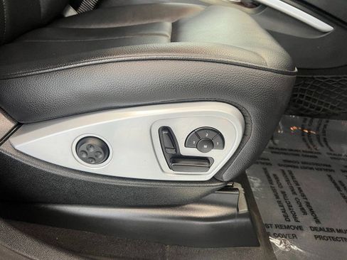 Used 2011 Mercedes-Benz GL 450 4MATIC image 19