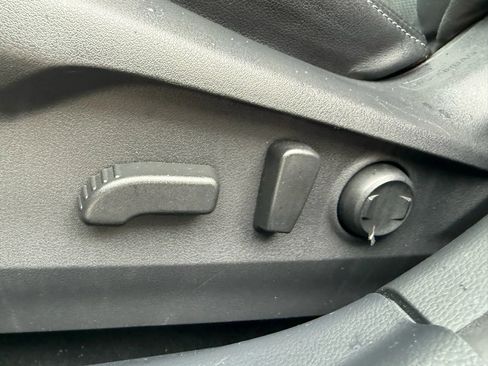 Used 2022 Subaru Outback Limited image 19