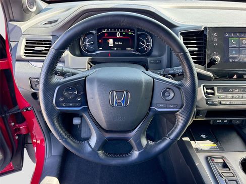 Certified 2024 Honda Passport EX-L image 13