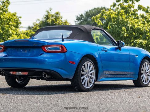 Used 2017 FIAT 124 Spider Lusso RWD image 16