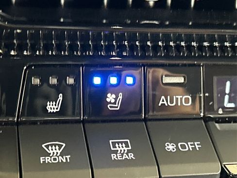 Used 2024 Toyota Land Cruiser image 49