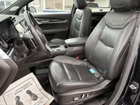 Used 2022 Cadillac XT6 Sport image 25