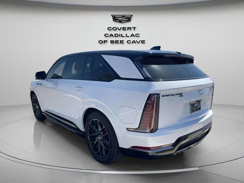 New 2025 Cadillac Escalade IQ Sport 2 w/ LPO, ONYX Package image 13