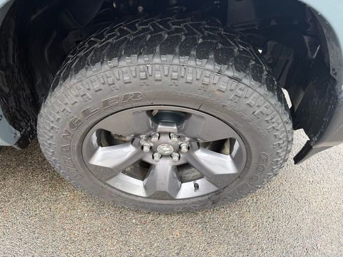 Used 2021 RAM 1500 Big Horn w/ Built-to-serve Edition image 9