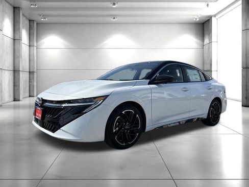 New 2026 Nissan Sentra SR FWD image 4