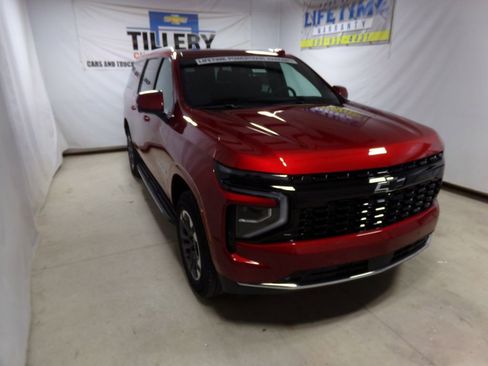 New 2025 Chevrolet Suburban LT w/ Comfort Package image 1