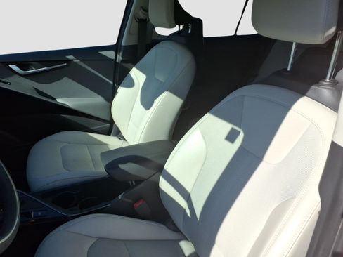 Used 2023 Kia Niro EX FWD image 11