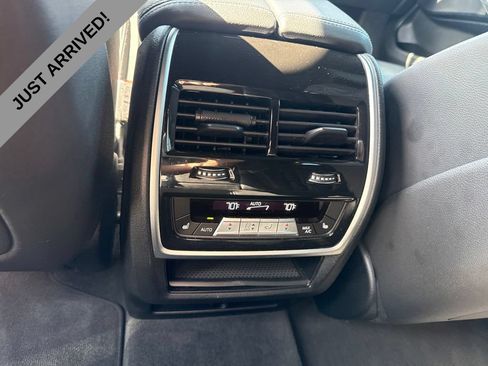 Used 2022 BMW X5 xDrive40i w/ M Sport Package AWD/4WD image 17