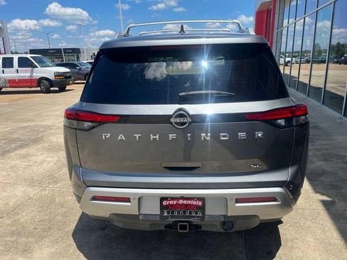 Used 2022 Nissan Pathfinder SL w/ SL Premium Package FWD image 3