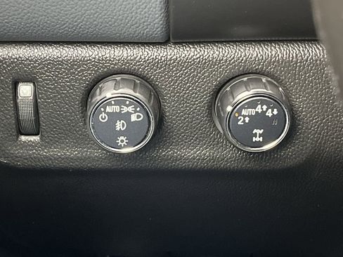 Used 2017 Chevrolet Colorado Z71 image 14