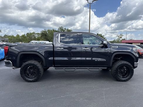 Used 2025 GMC Sierra 1500 SLT AWD/4WD image 2