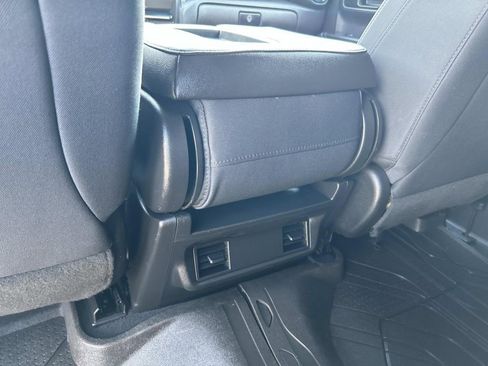 Used 2019 Chevrolet Silverado 1500 Custom Trail Boss w/ Custom Convenience Package image 18