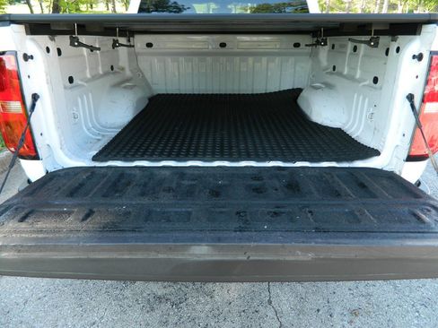 Used 2021 Chevrolet Colorado W/T w/ WT Convenience Package AWD/4WD image 10