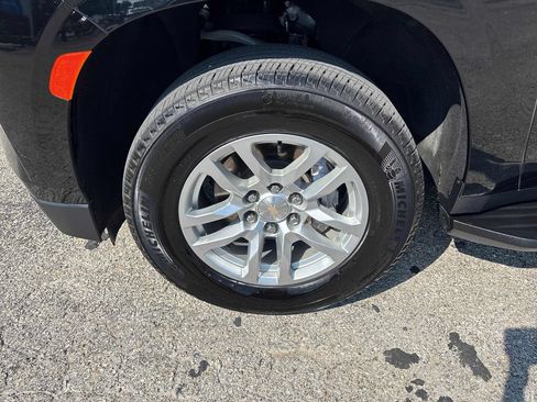 Used 2024 Chevrolet Tahoe LT AWD/4WD image 34