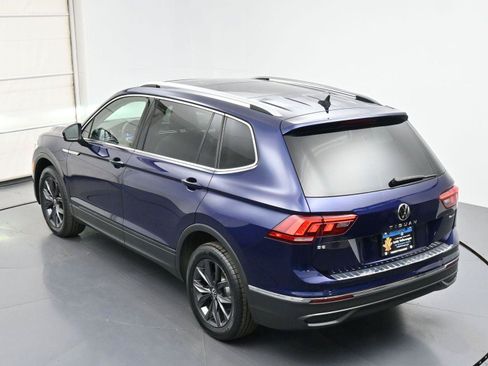 Used 2022 Volkswagen Tiguan SE AWD/4WD image 35