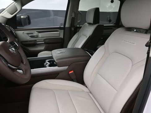 Used 2025 RAM 1500 Laramie w/ Laramie Southwest Edition image 31